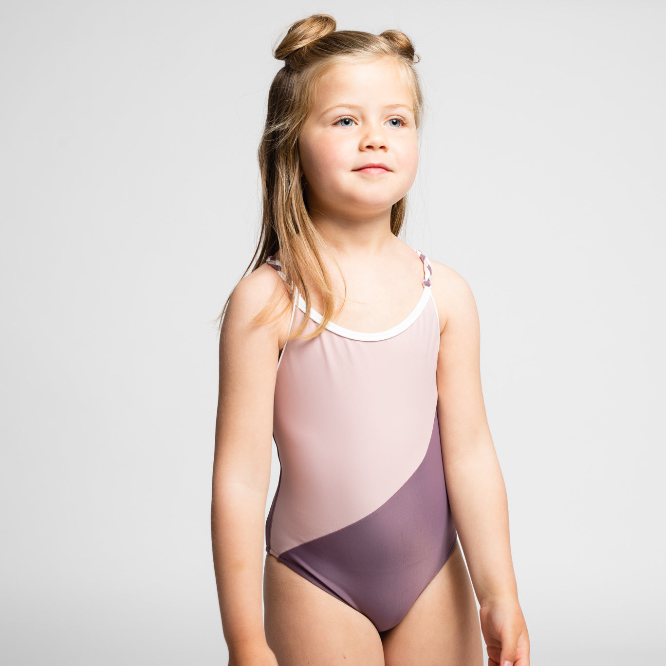 bañador niña rosa y morado sostenible