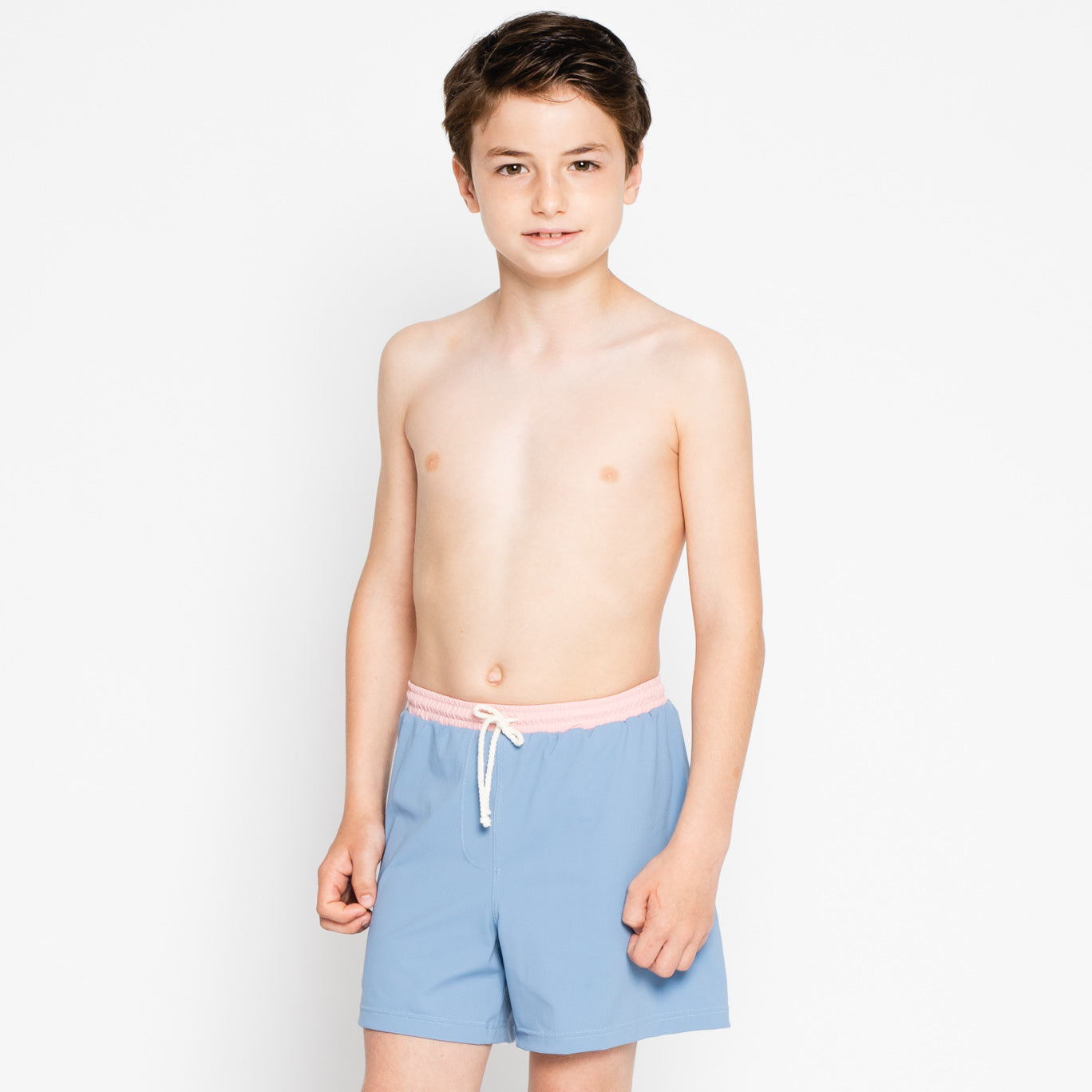 bermuda de baño niño azul claro sostenible