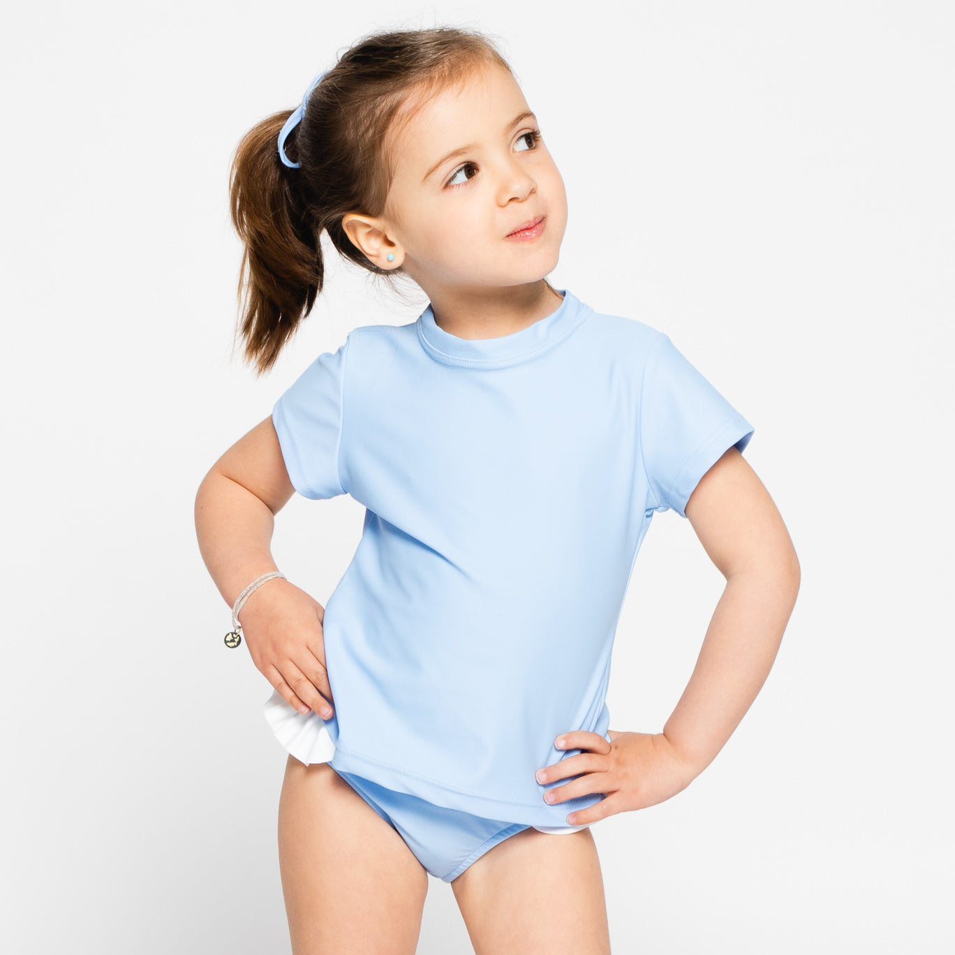 camiseta de baño protectora UPF50 azul sostenible
