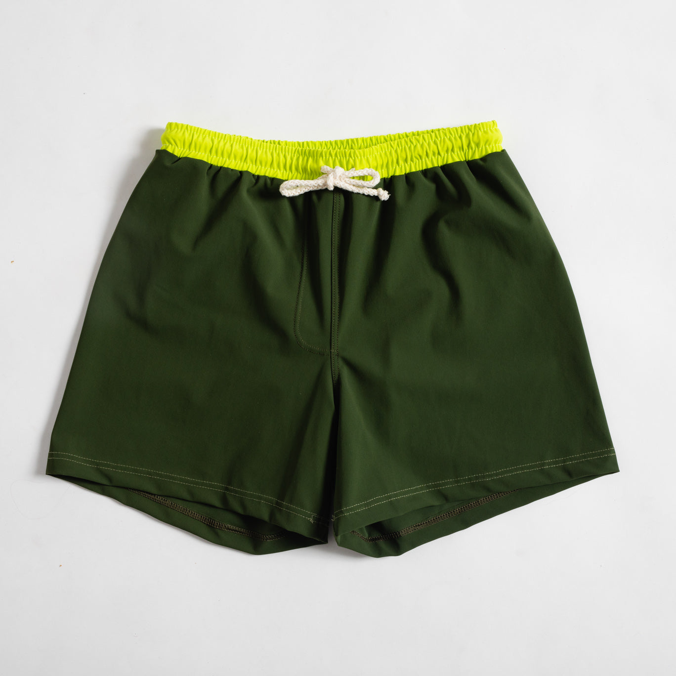 bermuda de baño niño verde oscuro sostenible